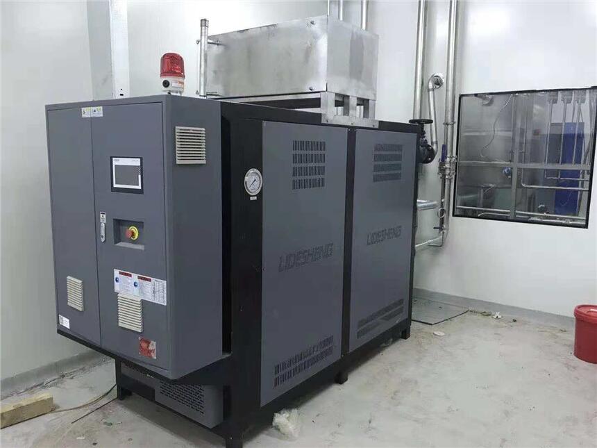 湖北高溫油溫加熱機， 高溫油溫模溫機，300度高溫油溫機